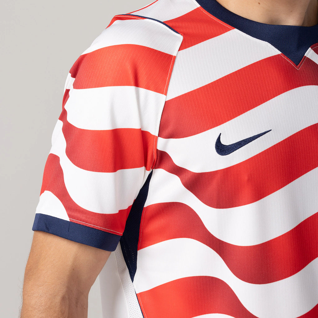 Camiseta local de Estados Unidos 2026