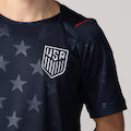 Camiseta local de Estados Unidos 2026